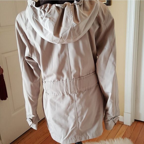 ULTRA-WARM LIZ CLAIBORNE ALL WEATHER ANORAK - Picture 2 of 8